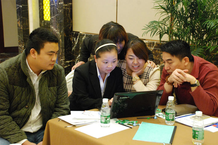 高瞻遠(yuǎn)矚，移攬?zhí)煜? 2014年百度移動(dòng)推廣峰會(huì)會(huì)議報(bào)道